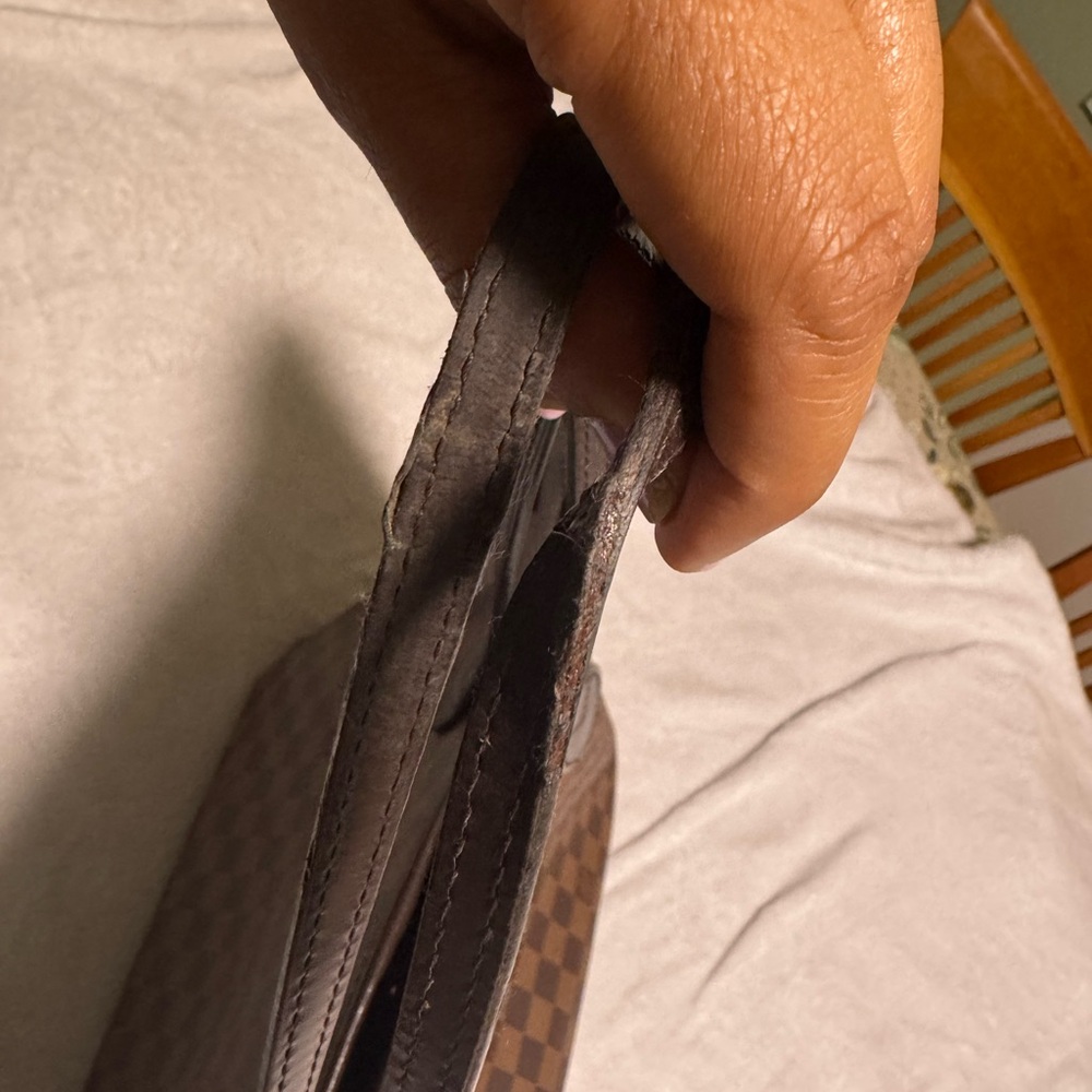 AUTH Louis Vuitton Neverfull GM Damier - Picture 12 of 16